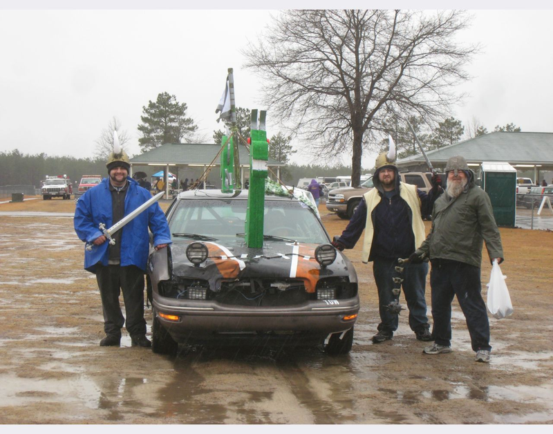 Illustration for article titled BS Inspection at the 24 Hours of LeMons Southern Discomfort